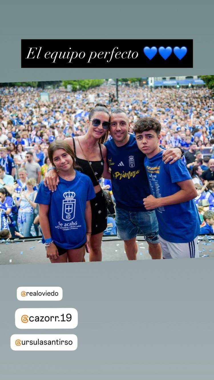 40岁卡索拉社媒晒与家人合照，庆祝随皇家奥维耶多升级西甲